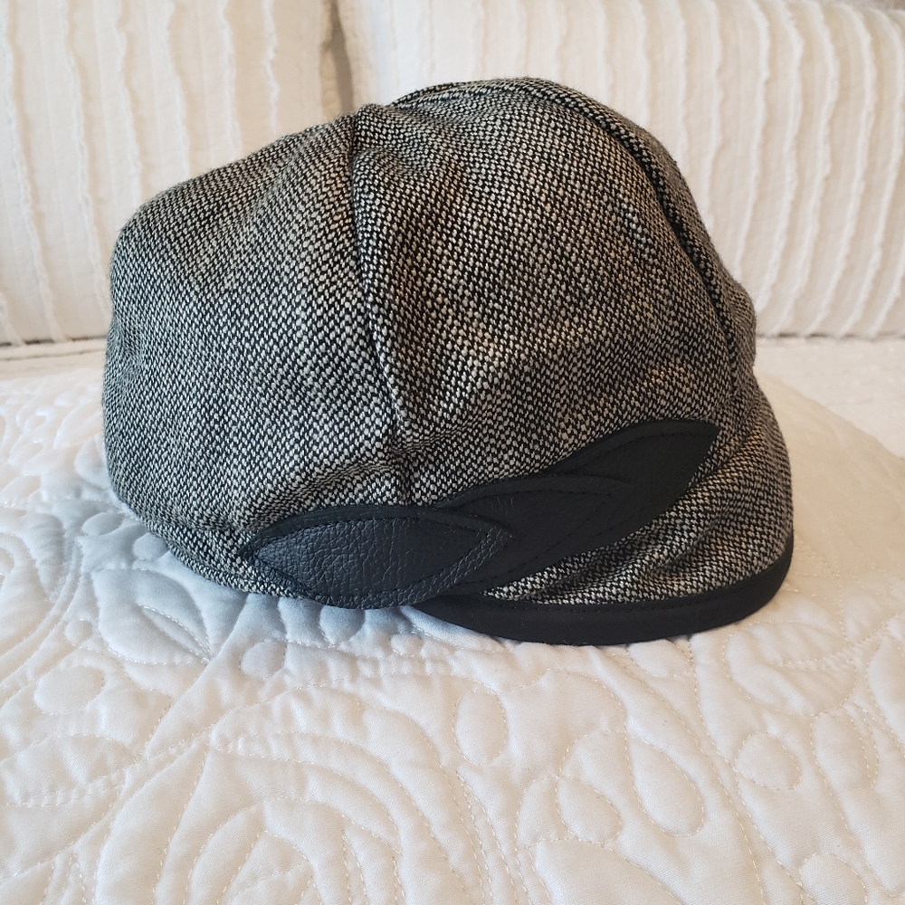 Womens Newsboy Hat Black & Natural Tweed Wool